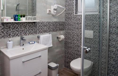 Four Stars Apartments - Foto 46