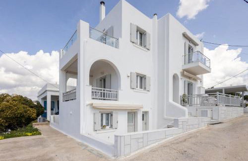 Lydia's West Apartment - Photo 1