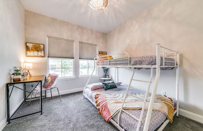 4BR Farmhouse N Po in Spencer - Photo 8