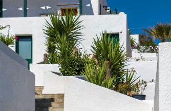 Pahivouni Studios & Suites - Photo 22