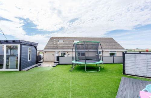 Tigh Na Mhor , Hot Tub , Games Room , 5 Bedroom ,Sleeps 13 , Large Villa - Photo 48