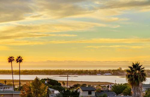 Panoramic Ocean sunset Views with Heated Pool & Spa best location - Foto 71