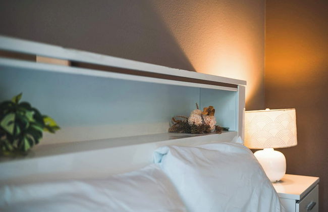 Spacious Retreat w Modern Decor and Private Yard - Photo 14