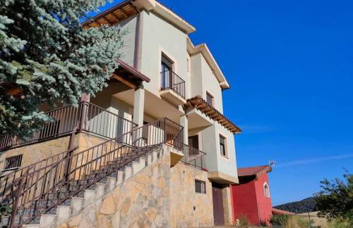 Vivienda de Uso Turístico en entorno maravilloso - Foto 3