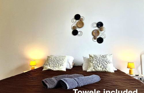 PARIS CITY-Le Raincy - Facing station - 4 to 8 Pers - Foto 2