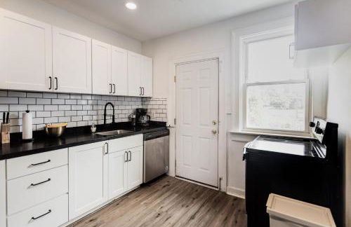 Luxe Mid-Century Styled Townhouse #3631 - Foto 6