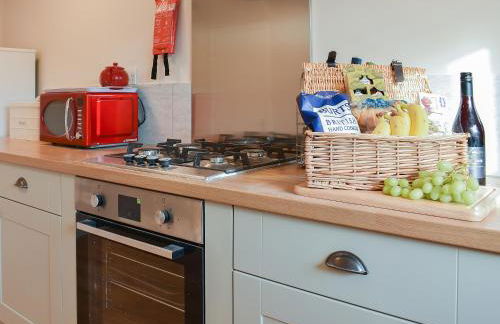 Blacksmith's Cottage - Photo 5