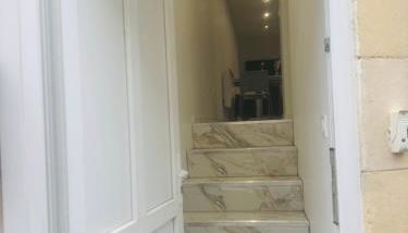 wihi-loges - Appartement type grand T2, calme, centre-ville de Nevers - Foto 2