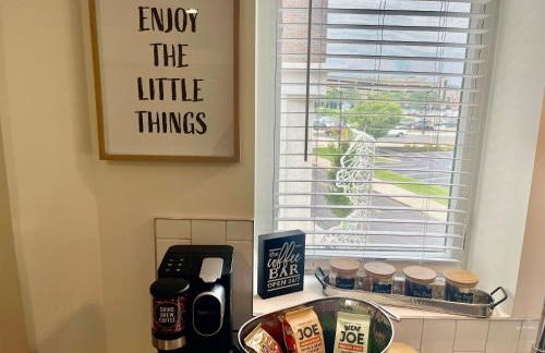 Modern Fully Renovated Suite & Loft in Downtown Trenton - Foto 30