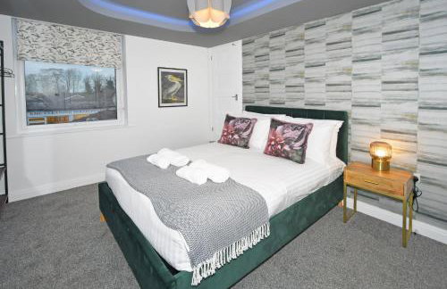 Antrobus Deluxe Apartments by YourStays - Photo 34