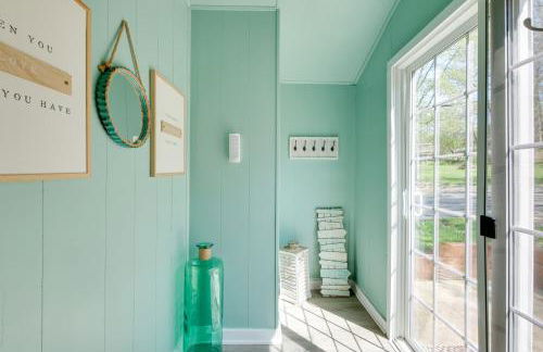 Walk to Lake Nautical Akron Cottage with Deck! - Foto 5