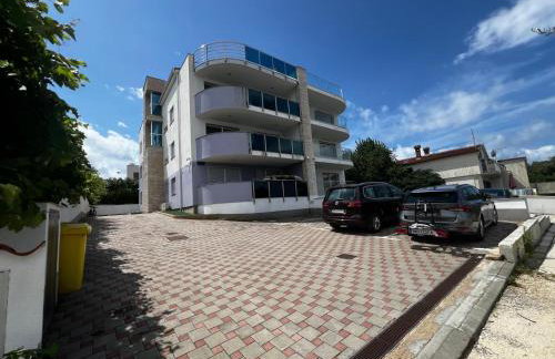 SeaScape Deluxe Residence - Photo 45