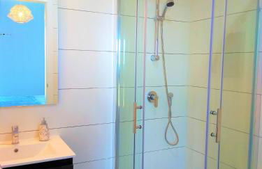 Luxury and Modern Beach Apartment with Sea Views - Foto 32