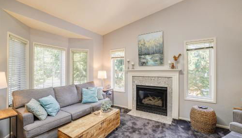 Sudden Valley Home about 1 Block to Lake Whatcom! - Foto 5