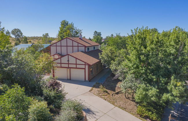 4 BR Country Home in Suburbs W/trails & Parks - Foto 47