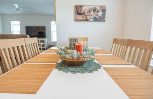 Brand New Designer Home - 5 minutes from East Port - Foto 4