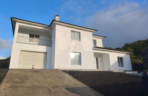 Villa Belle Azores AL - Photo 3