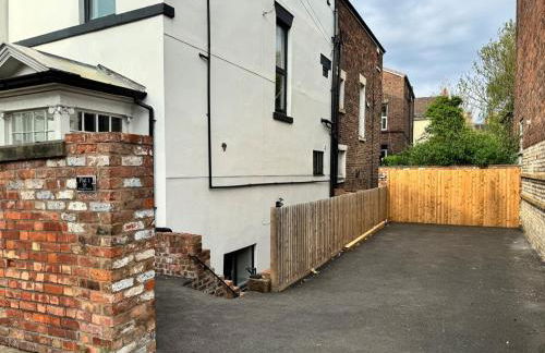 3BD Modern Home with Free Private Parking - Foto 16