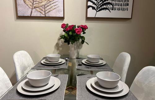 Spacious 1bdrm apartment 10 mins to Cedars-Sinai by car FREE Parking, King bed - Photo 18