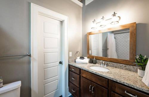 Downtown Loft - Walkable to Dining and Entertainment - Foto 17