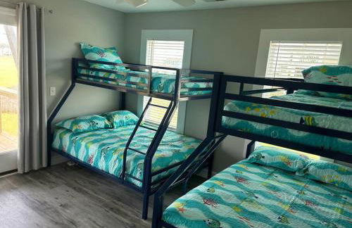 Holden Beach House Second Row with surround views! - Foto 8