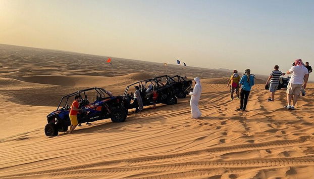 Cena barbecue serale nel deserto a Dubai - Foto 3