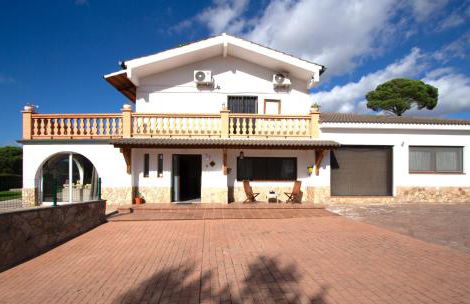 Catalunya Casas Beautiful villa just 25 km from the beach of Lloret de Mar - Foto 24