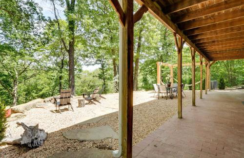Spacious Home on Beaver Lake with Deck and Fire Pit! - Foto 28