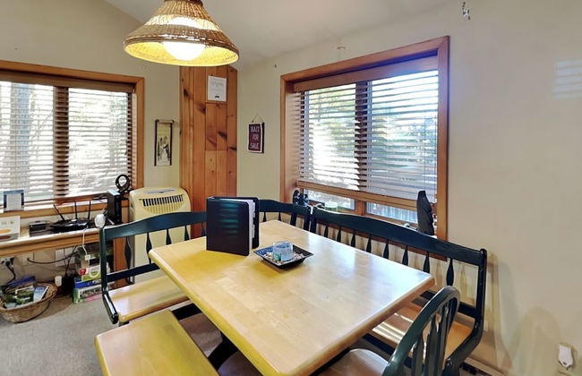 Mountain Escape by Taylor Made Deep Creek - Photo 2