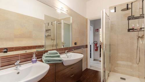 Moderno alloggio Crocetta Politecnico Free parking - Foto 5, towels, Shower