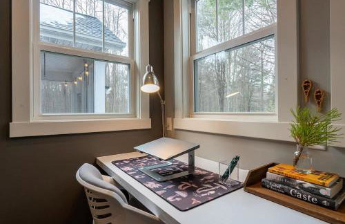 Lake Effect Lodge 3 min from Laketown Beach! - Foto 23