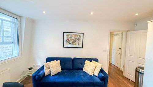 Promo Rate - 2BDR flat with AC in Embankment near Charing Cross, Trafalgar Square, London Eye, Big Ben - Foto 3, wardrobe