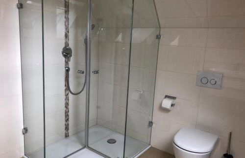 Schöne Altbauwohnung mit großer Dachterrasse für bis zu 8 Personen - Foto 21