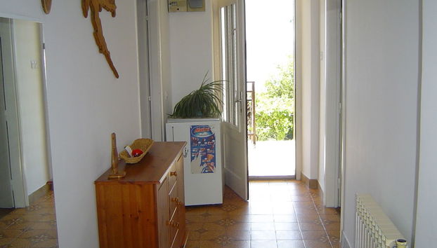 Apartment Renci - Photo 2, Interior entrance