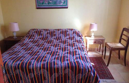 Beau F2 rdc entier 40m2 calme terrasse jardin parking gratuit sur place - Foto 4