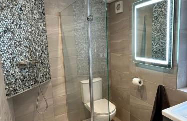 Modern Apartment in the heart of Guildford - Foto 18