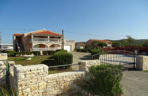 Villa Laura with pool, Budak, Zadar county - Photo 5