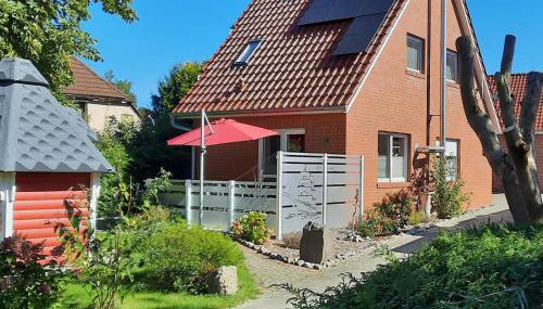 Modernes Ferienhaus mit Sauna in Wiek am Meer - Foto 2