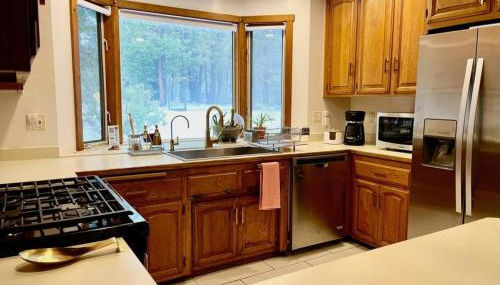 Serene and Magical Cabin w/Barrel Sauna and Fireplace - Foto 3