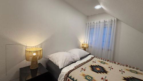 Modern House Gehrden auf 2 Etagen, Nice Garten, Barbecue, Contactless Check-in, free parking - Foto 5