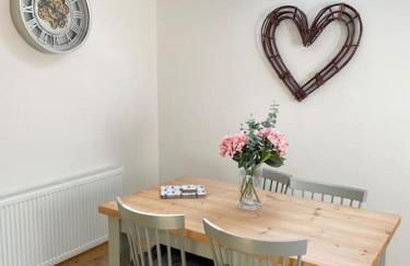 Wayside, Yorkshire Wolds Holiday Home, Sleeps 4, Parking - Foto 5