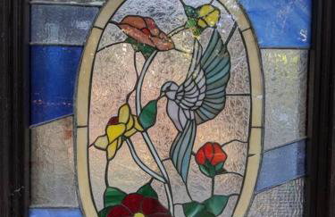 1870s Stained Glass Nostalgia - Foto 40