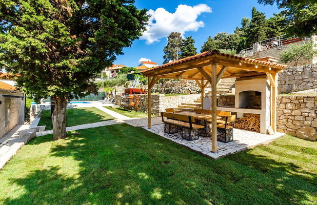 Beachfront Villa Gabriela with Pool - Foto 61