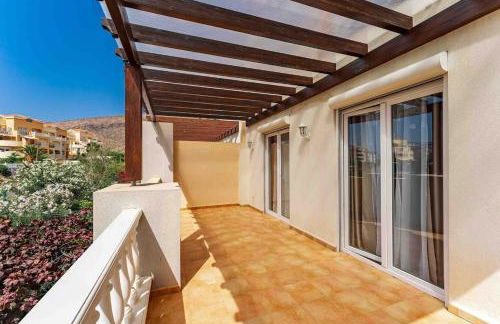 4 Bedroom Villa with Jacuzzi, heated Swimmingpool, front Ocean and view ! - Foto 17