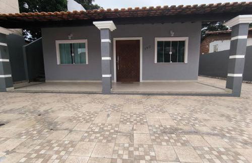 Casa inteira 3 quartos Vila Capri bairro nobre 14 pessoas e 6 carros - Foto 3