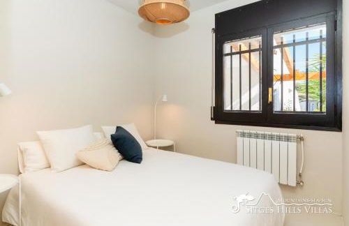 Villa Caliza in Cunit with Private Pool and large garden - air conditioning in bedroom - Photo 26