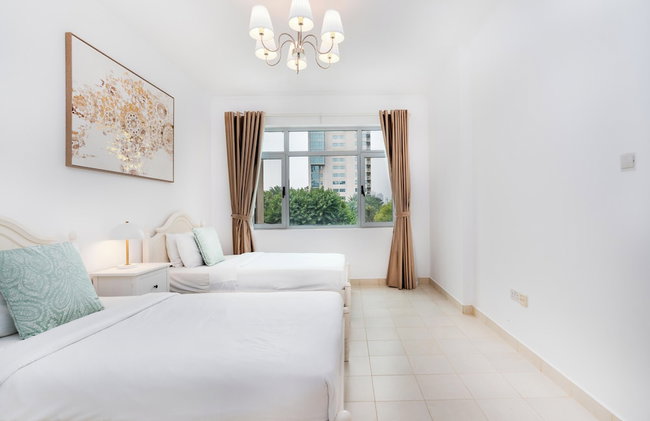 Lux BnB I Turia Tower I Lake & Garden View - Foto 2