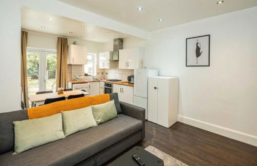 Lovely 3 bed house in Feltham - Foto 8