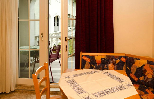 Flat in Podersdorf am See With Balcony - Photo 12