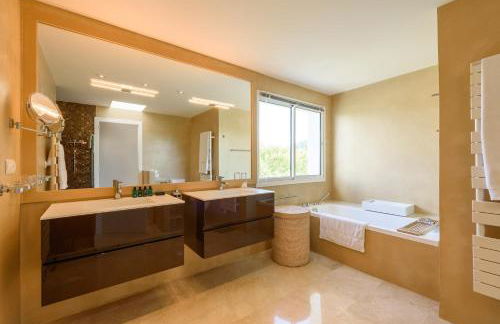 Exquisite Ibiza Home I Jaw Dropping Sea Views I Casa Blanca Jondal I 4 Bedrooms I Gym I Outdoor Kitchen I San Jose - Foto 20